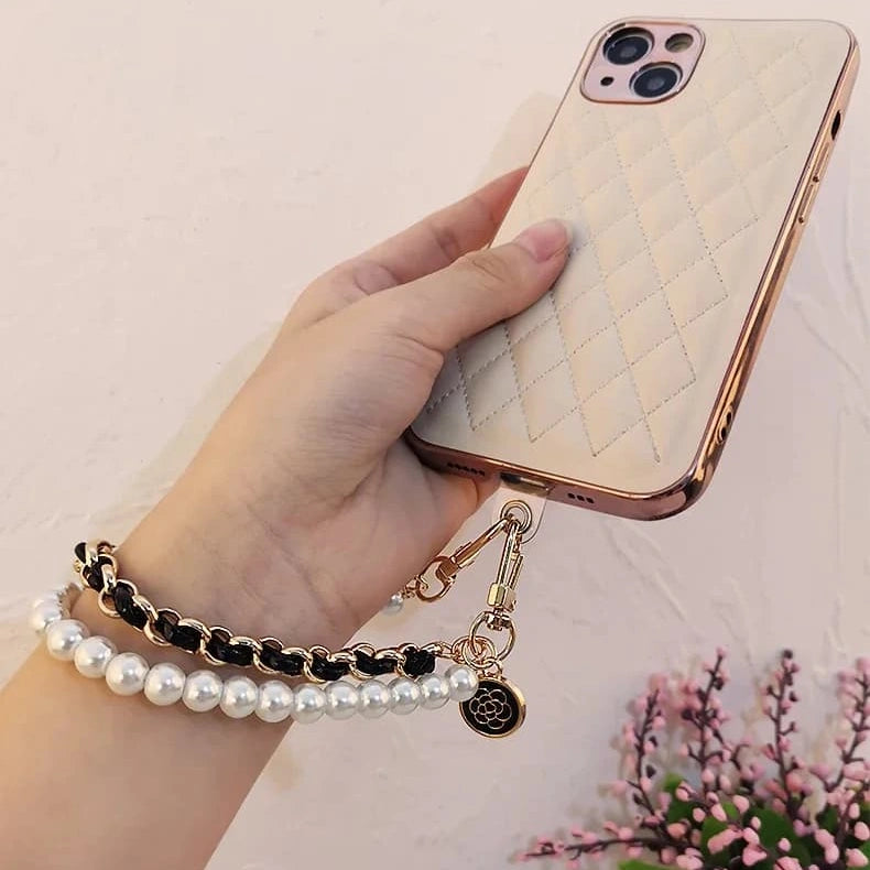 Luxe Pearl Wrist Strap